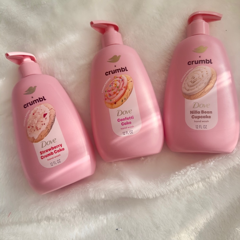 3x Dove x Crumbl Limited Edition Liquid Hand Wash Strawberry Crumb Cake New